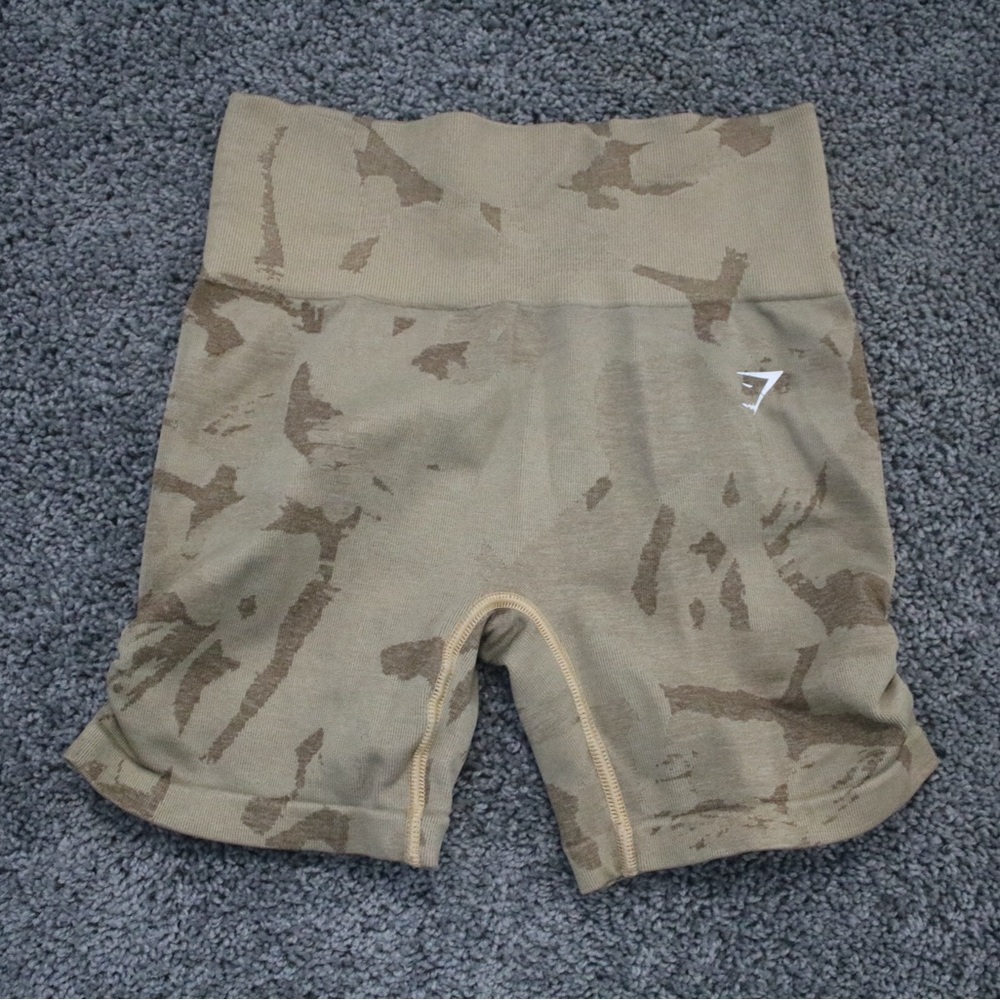 Gymshark Camo Athletic Shorts - Tan